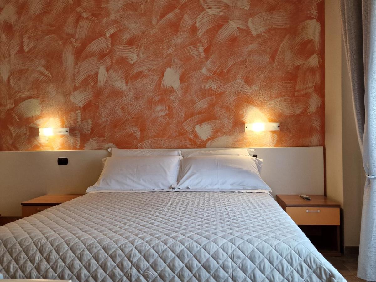 Hotel La Rocca ซานมารีโน ภายนอก รูปภาพ