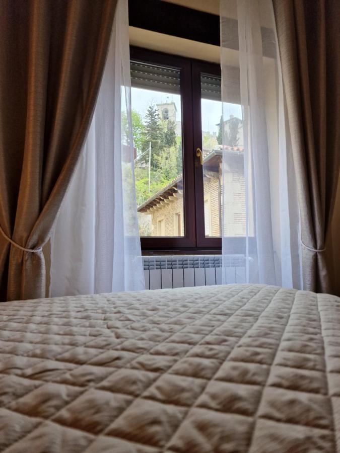 Hotel La Rocca ซานมารีโน ภายนอก รูปภาพ