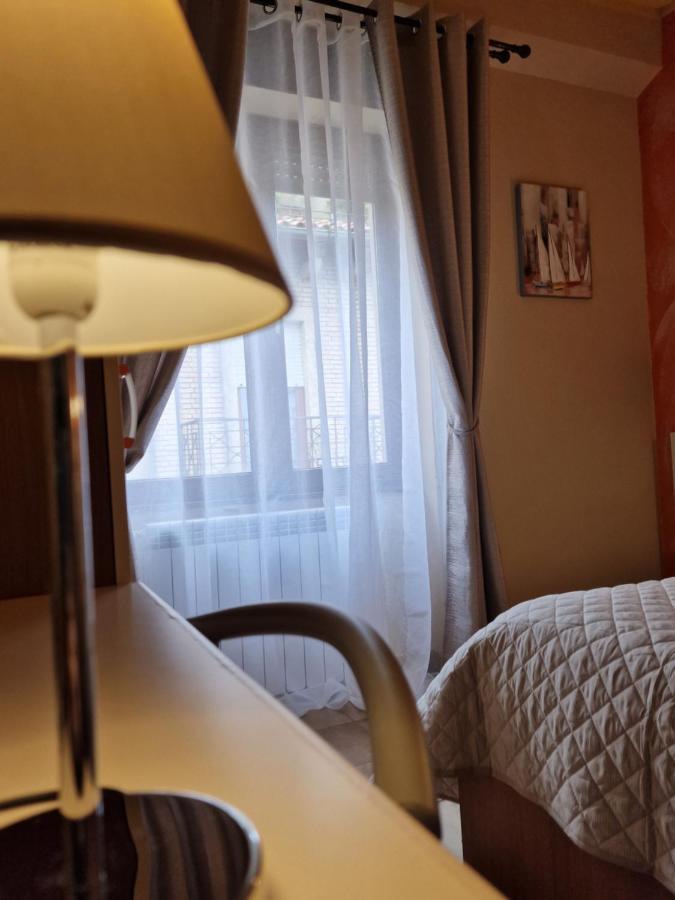 Hotel La Rocca ซานมารีโน ภายนอก รูปภาพ