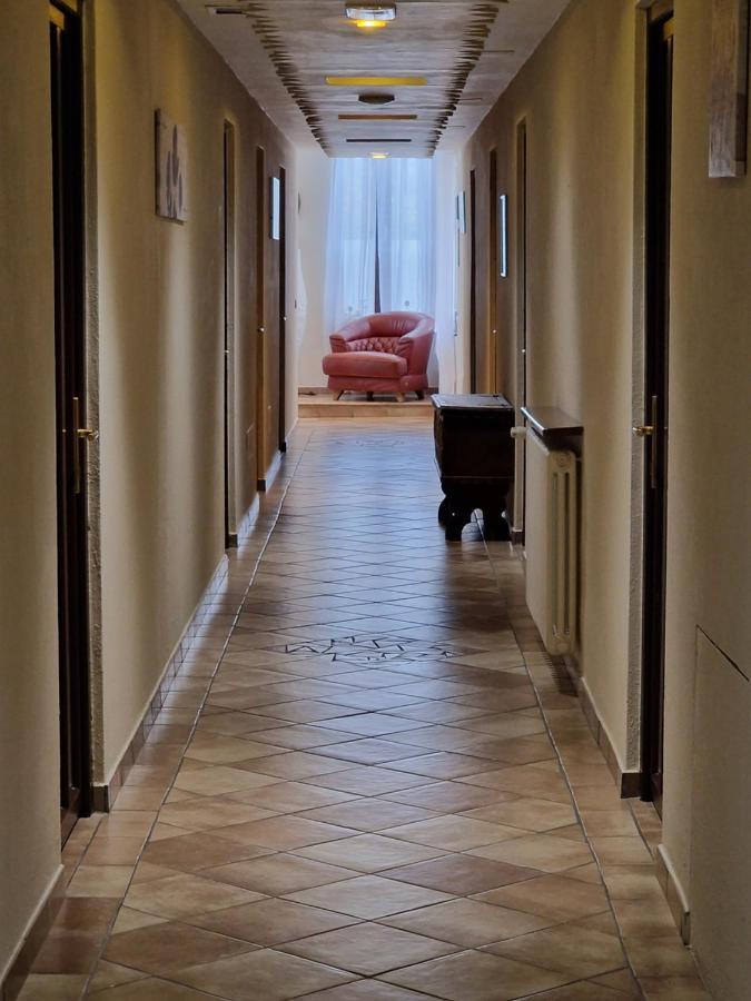 Hotel La Rocca ซานมารีโน ภายนอก รูปภาพ
