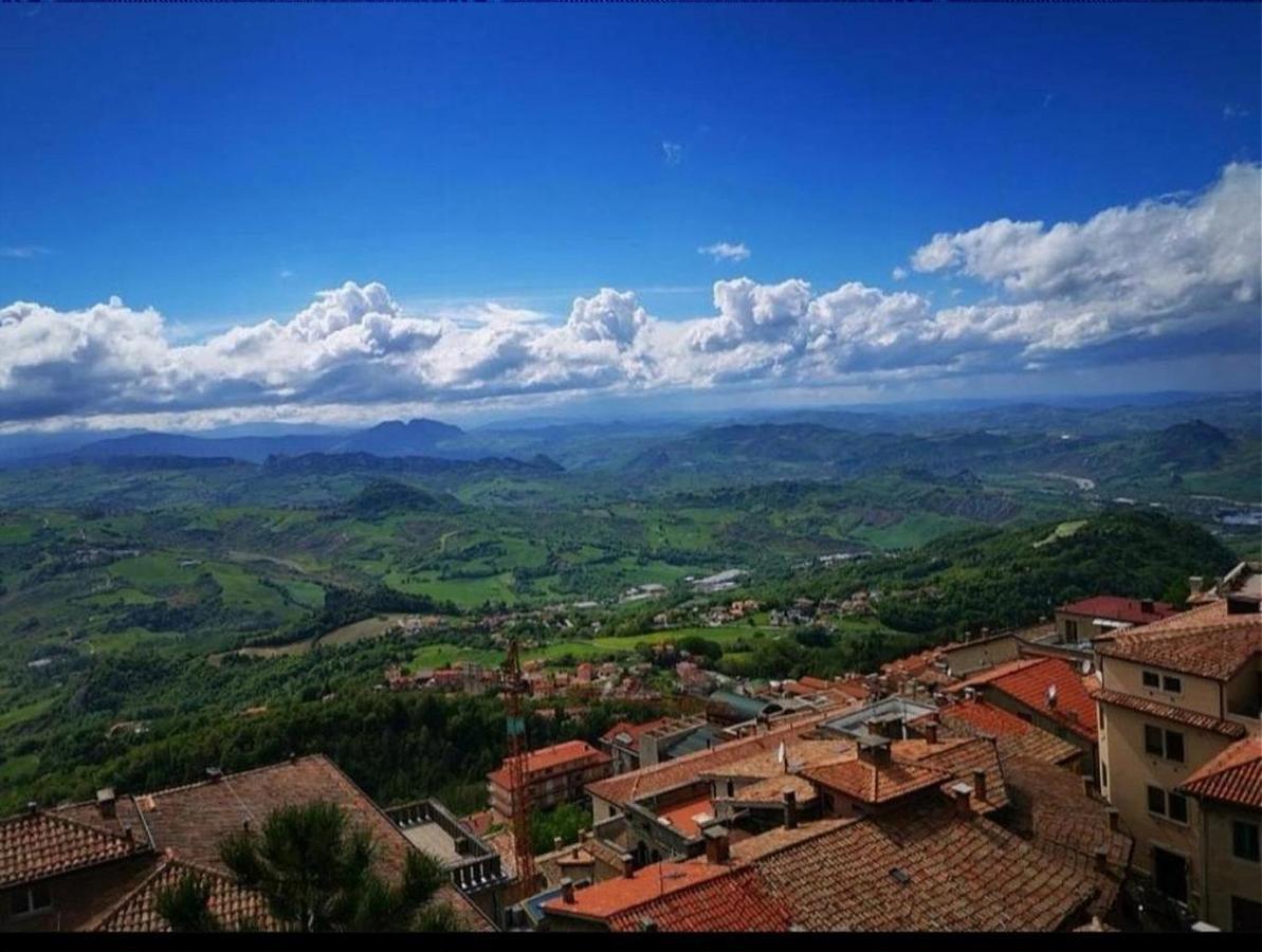Hotel La Rocca ซานมารีโน ภายนอก รูปภาพ