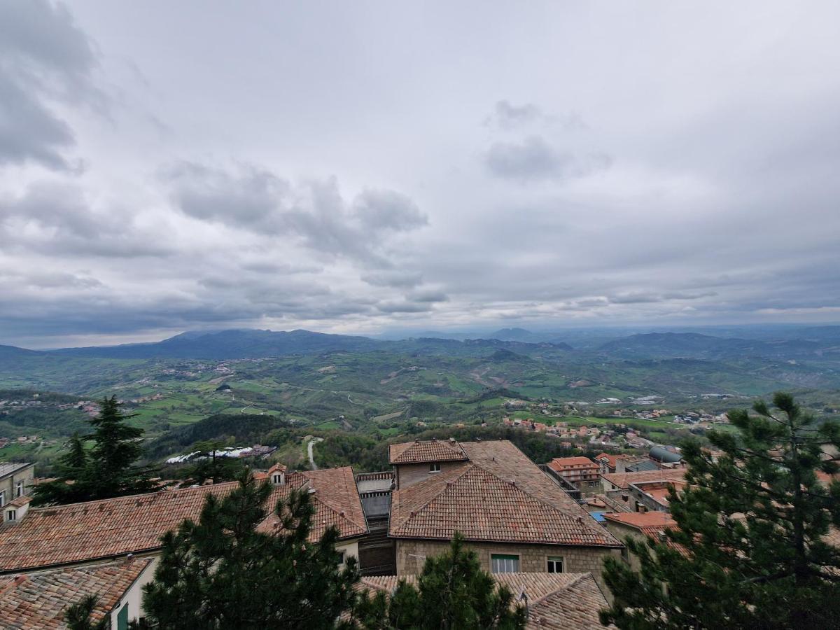 Hotel La Rocca ซานมารีโน ภายนอก รูปภาพ