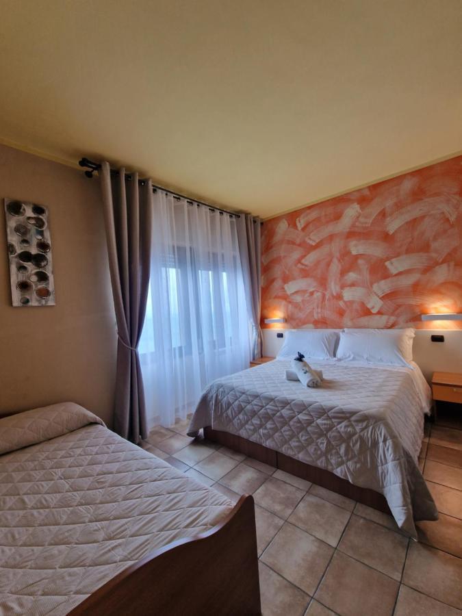Hotel La Rocca ซานมารีโน ภายนอก รูปภาพ
