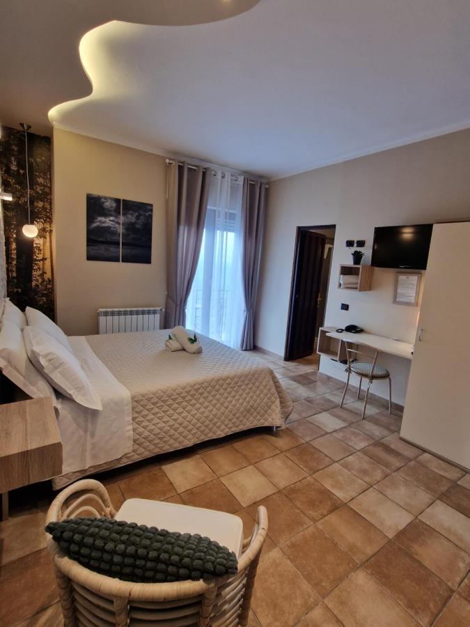 Hotel La Rocca ซานมารีโน ภายนอก รูปภาพ